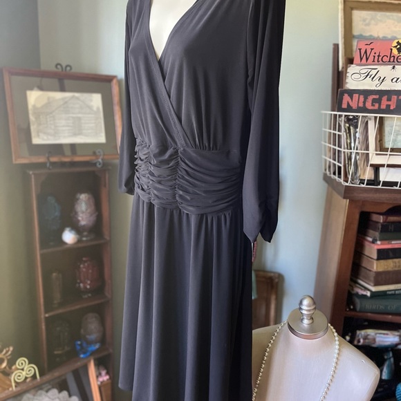 NY COLLECTION WOMAN SIZE 1X BLACK DRESS - Picture 3 of 9